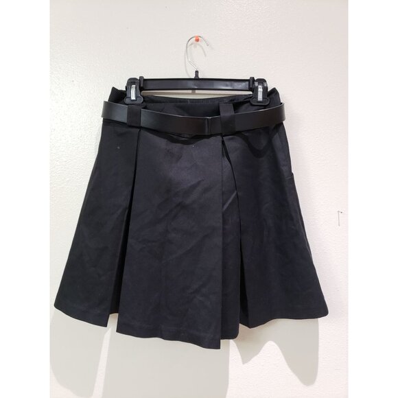 Maurices short, black, pleated skirt, size S - Picture 3 of 7